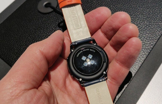 Samsung Galaxy Watch 4 Classic Esim