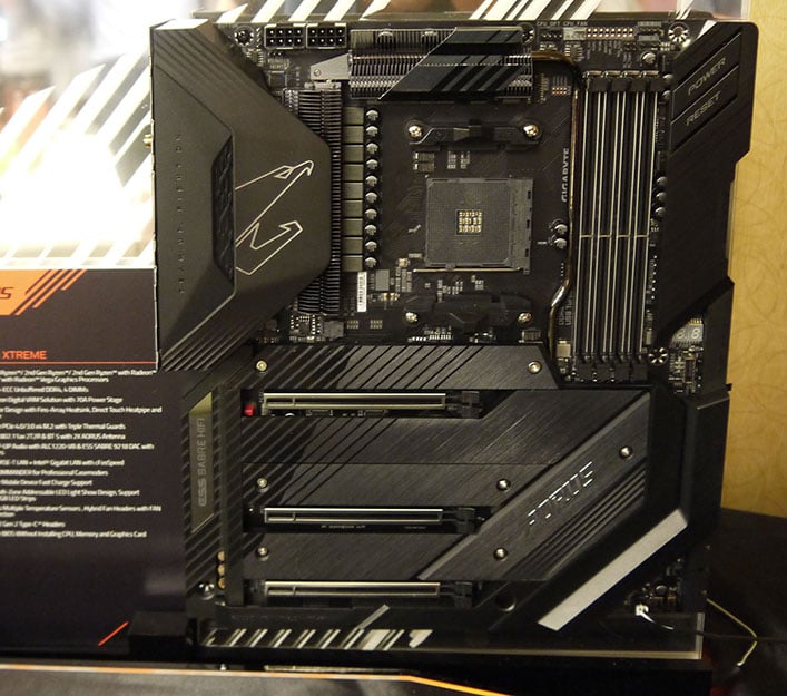 Aorus xtreme x. X570 AORUS Xtreme. Gigabyte x570 AORUS extreme. X570 AORUS Ultra. Gigabyte x570 AORUS Elite.