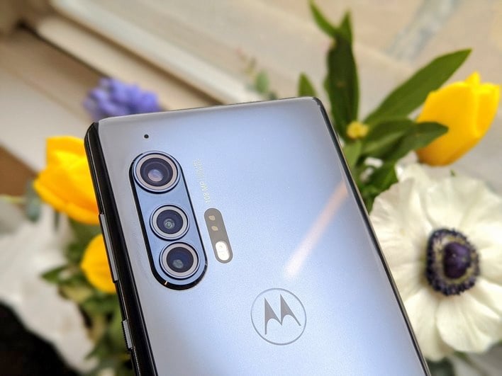 Motorola Moto Edge 30 Pro review: is it really a flagship?