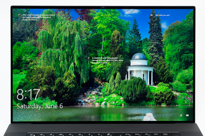 dell xps 17 9700 display closeup