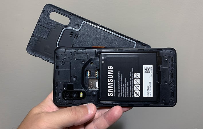 Diagnostiseren Matron Graveren Samsung Galaxy XCover Pro Review: Rugged With Push To Talk | HotHardware