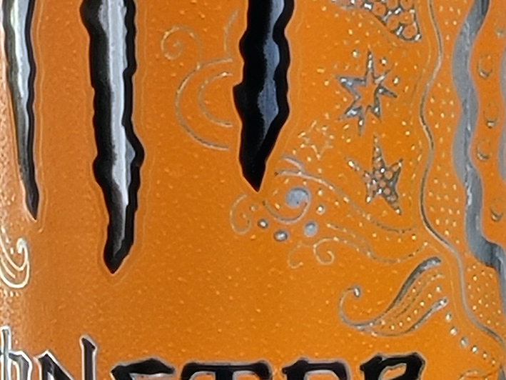 monster can 50x zoom