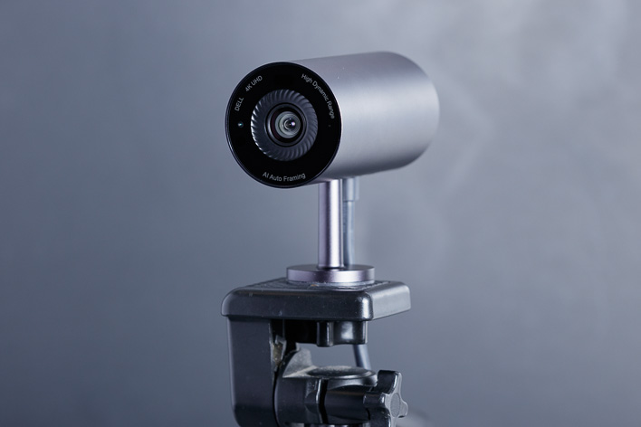 веб-камера dell ultrasharp на широком штативе