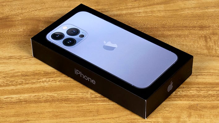 яблоко в коробке iphone 13 pro