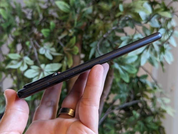 Moto Edge+ (2023) 12