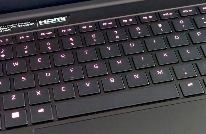 Razer Blade 14 Review: Zen 4 Ryzen-Powered Mobile Powerhouse - Page 2