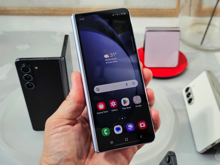 Galaxy Z Flip5 Fold5 19