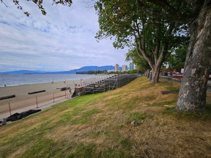 Samsung Galaxy Z Flip5 sample 01