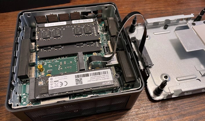 GEEKOM Mini IT13 Packs Core i9 into 4x4 NUC Chassis: 14-Cores NUC