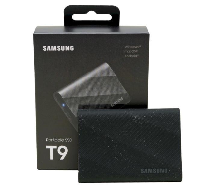 Samsung T9 Portable SSD 1TB, Up to 2,000MB/s , USB 3.2 Gen2 Black