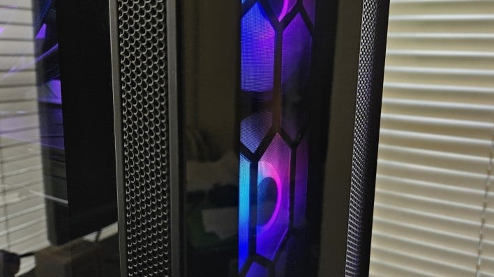 MSI Aegis RS 14 fan zoom