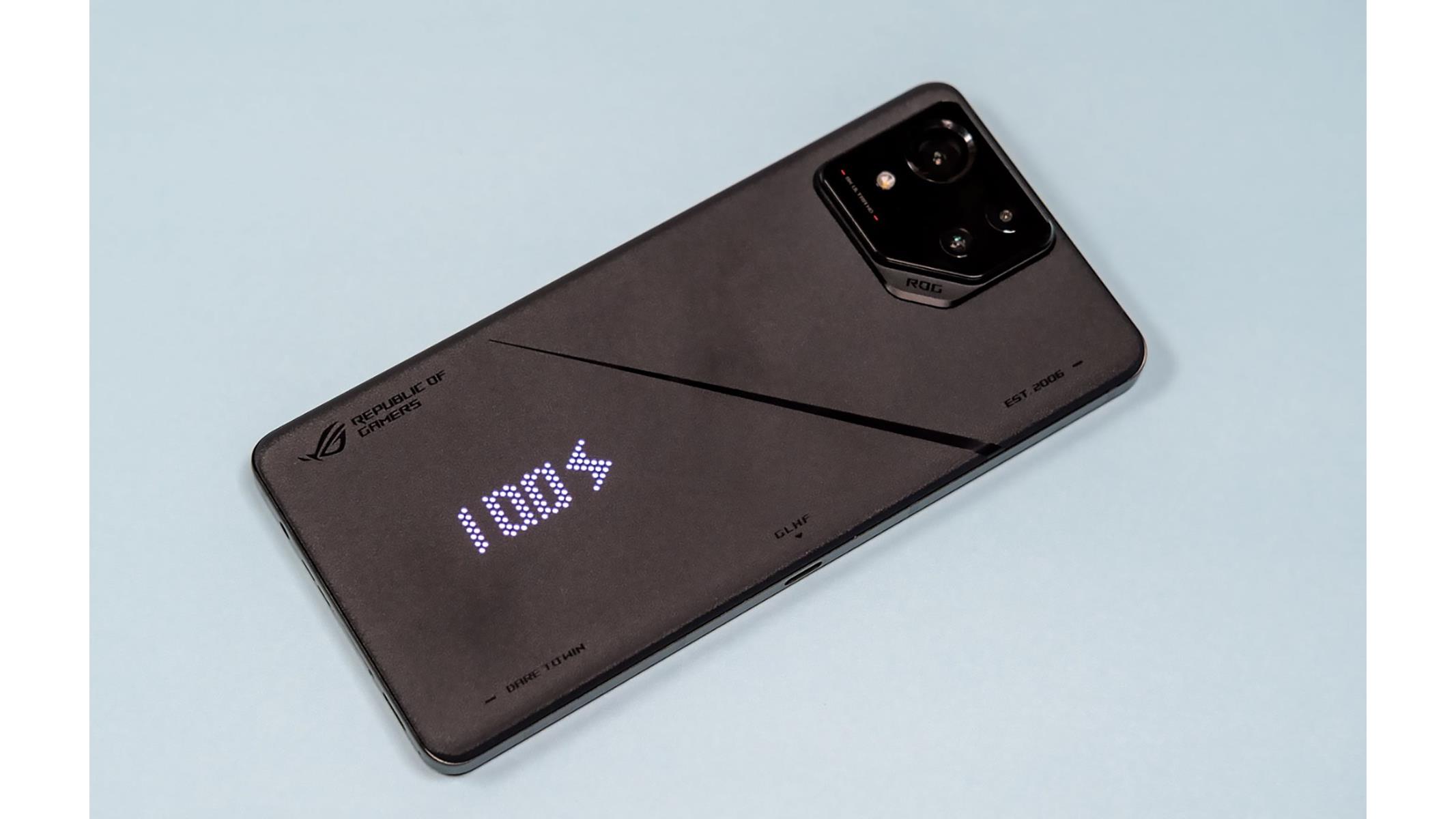 Asus ROG Phone 8 Pro (Quick Look) - Beyond Gaming