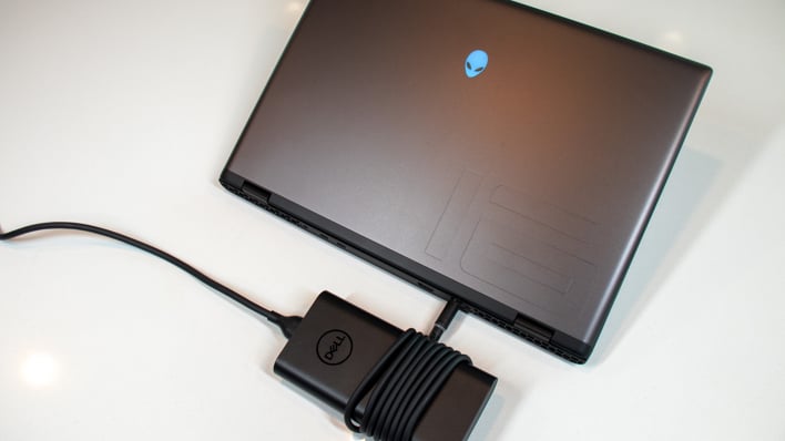 alienware m16 r2 plugged