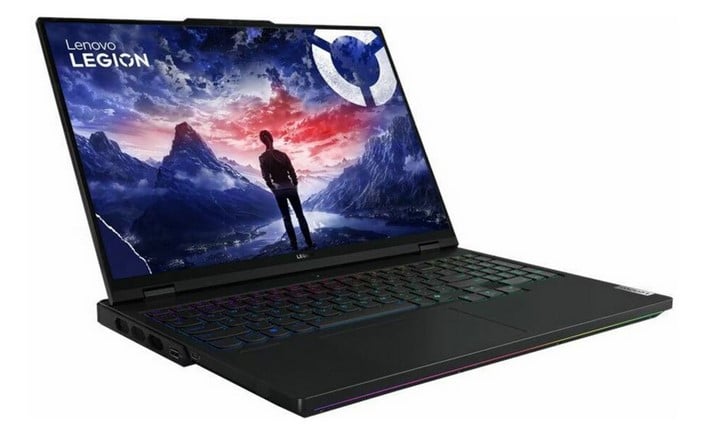 Lenovo Legion Pro 7 open 2