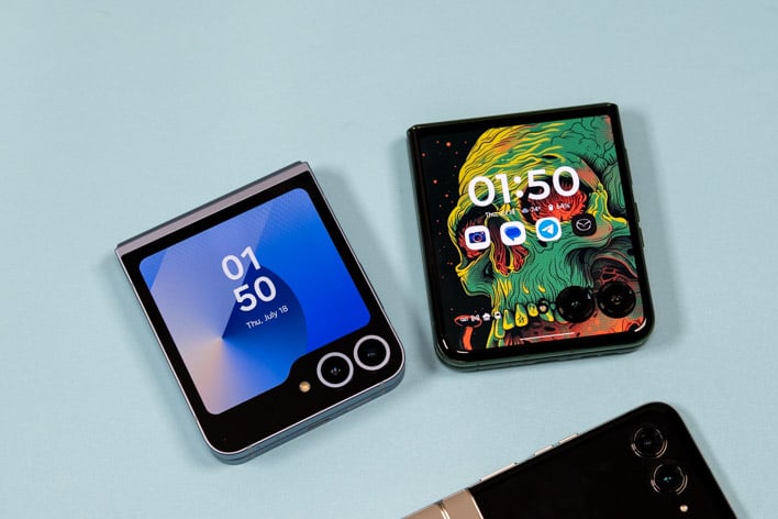 Motorola Razr 2024 10