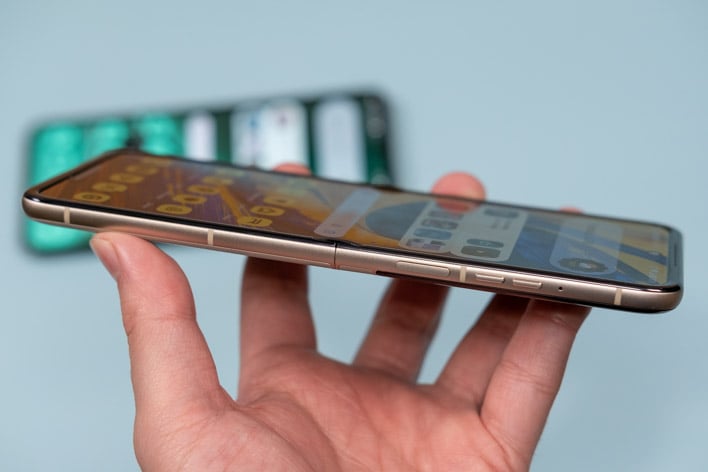 Motorola Razr 2024 12