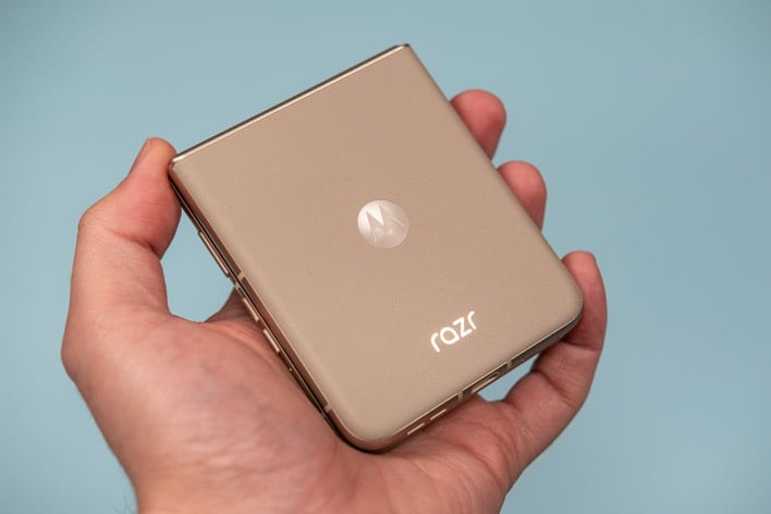 Motorola Razr 2024 8