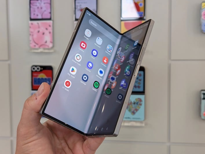 Galaxy Z Fold6 07