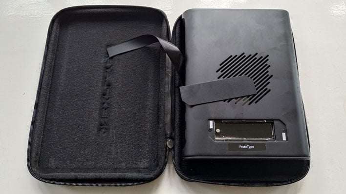 OneXGPU 2 SSD slot and case