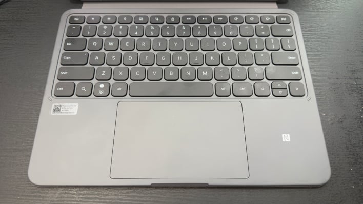 OnePlus Pad 2 detachable smart keyboard