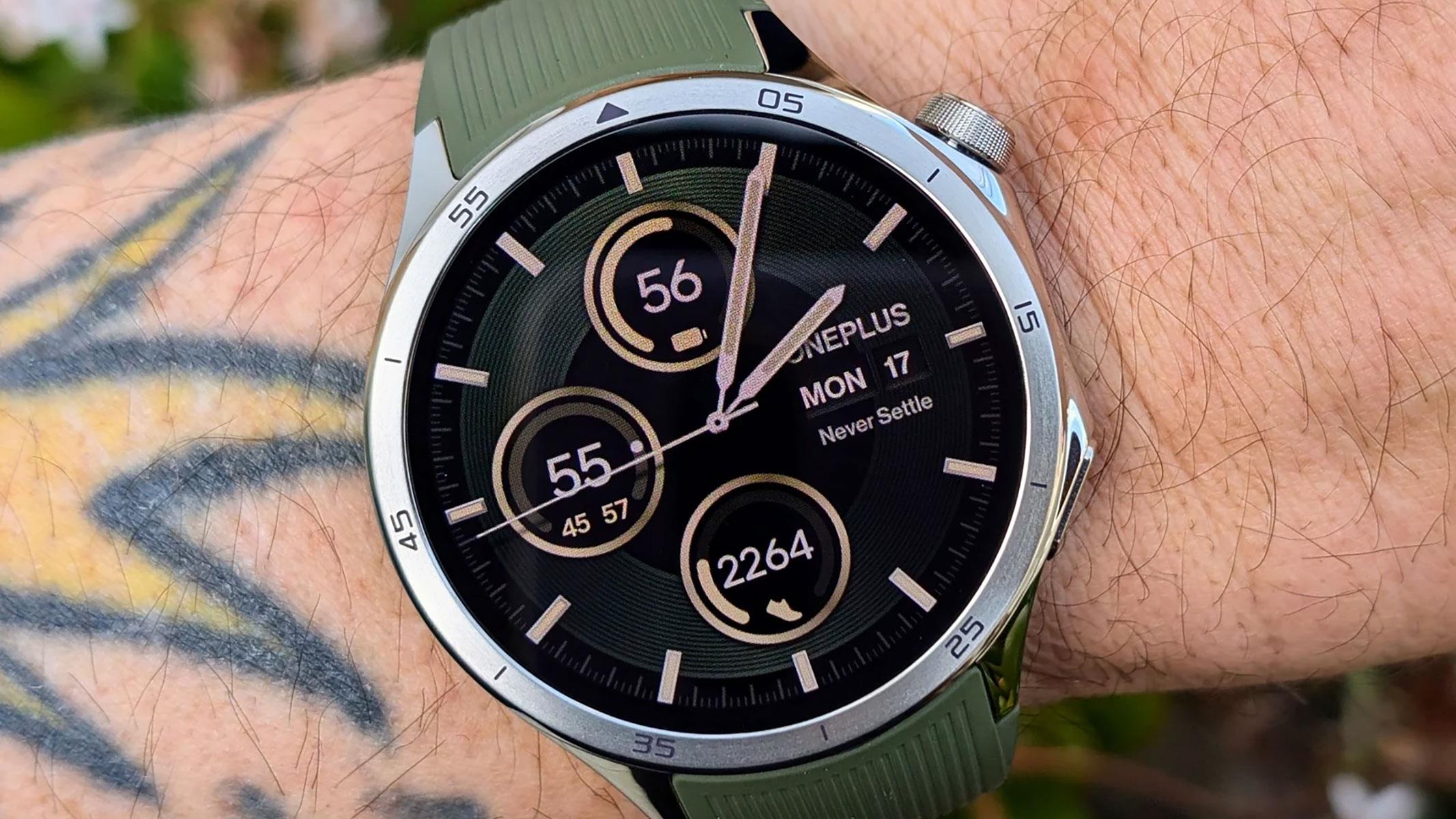 OnePlus Watch 3 Review: WearOS Battery Life Champ, Great Display 
