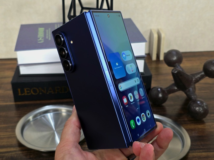 galaxy z fold7 05