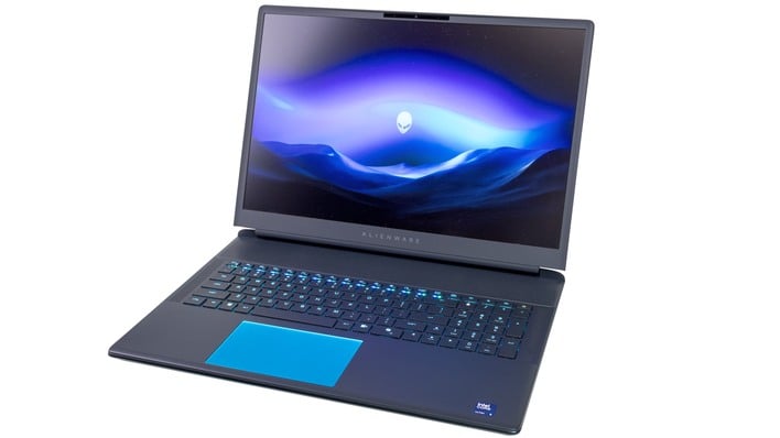 photo 18 angled alienware core ultra laptops