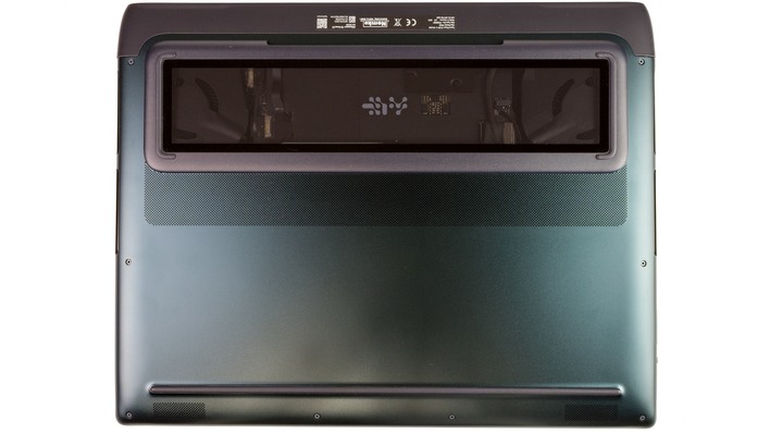 photo 18 underside alienware core ultra