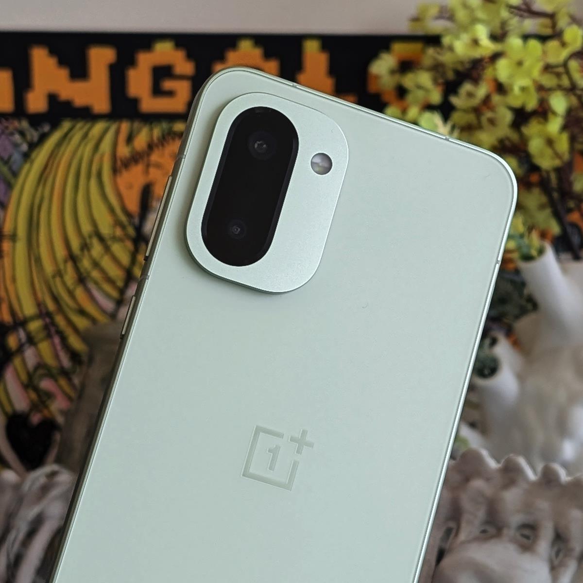 OnePlus 15R Review: Affordable Upper-Midrange Phone With Big