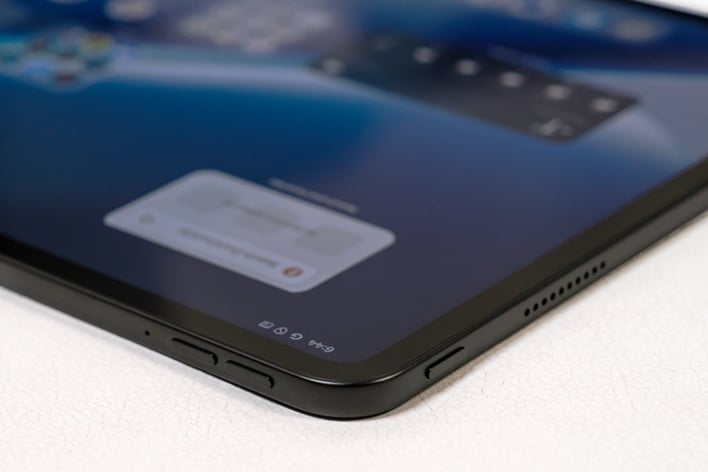 oneplus pad go 2 corner