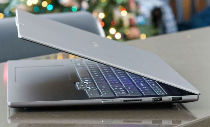 intel panther lake lenovo laptop right