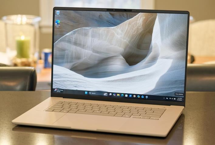 asus zenbook a16 snapdragon x2 open 3