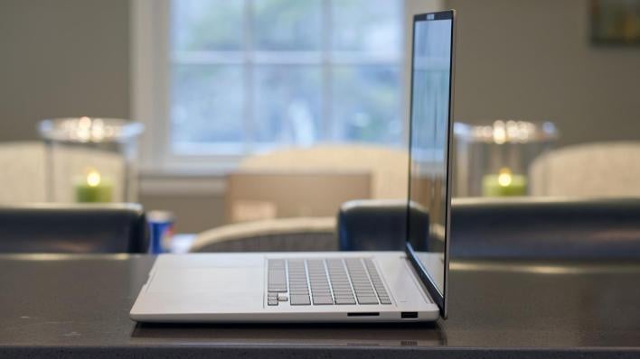 asus zenbook a16 snapdragon x2 profile