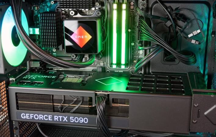 hp omen with ryzen and 5090 internals 2