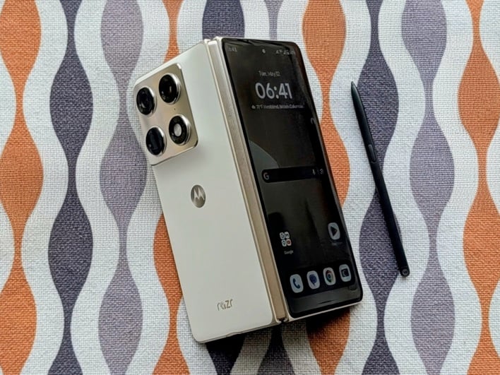 razr fold 23