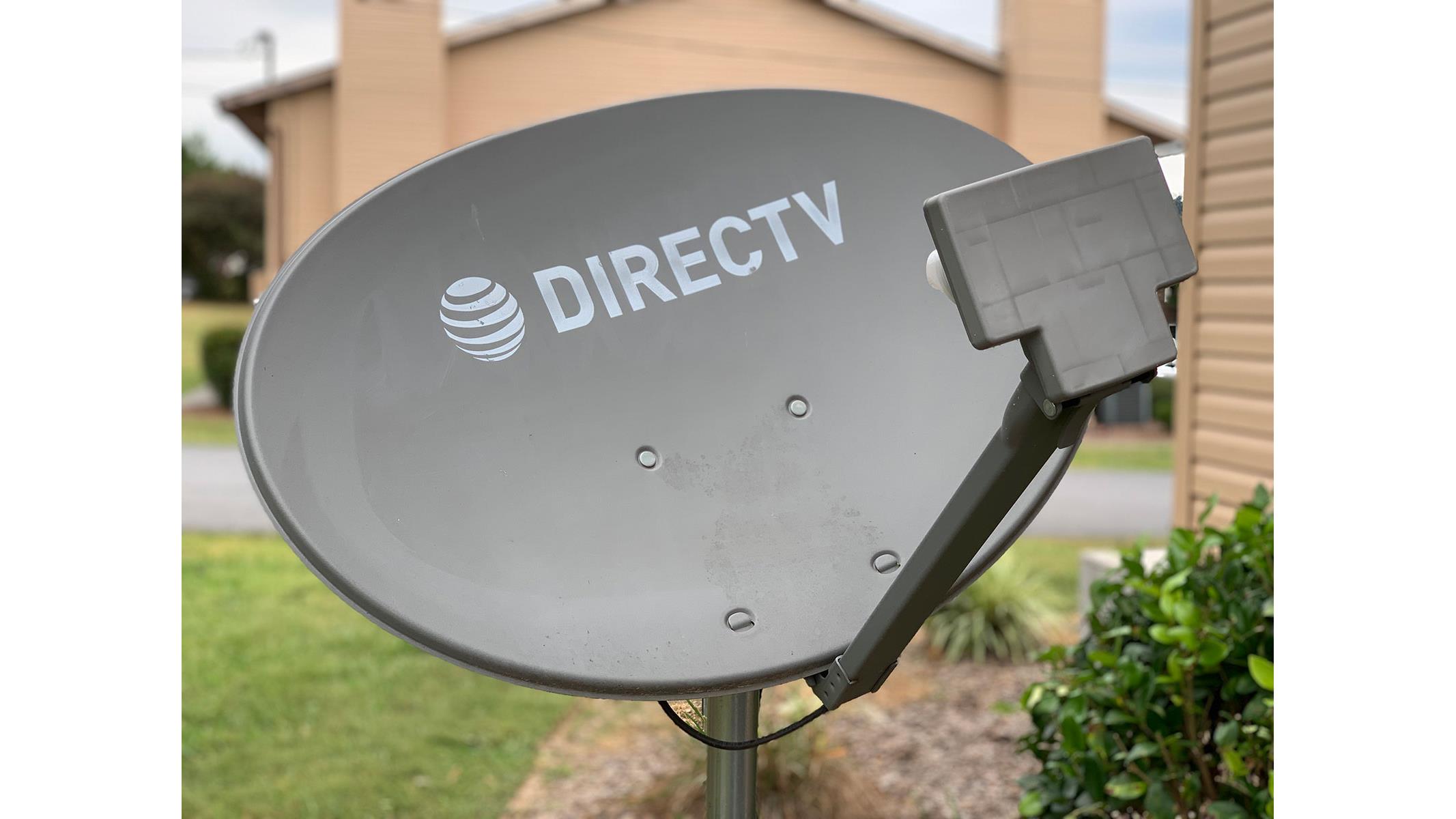 DirecTV to Hike Prices After Owner AT&T Promised Cheaper Bills - Bloomberg