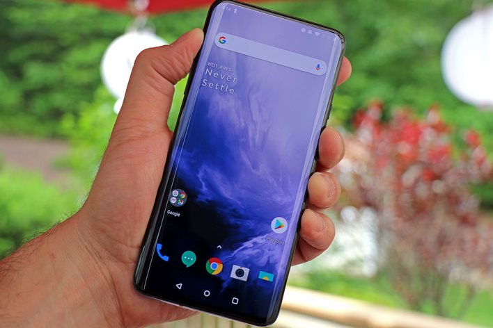 https://images.hothardware.com/contentimages/newsitem/50021/content/small_OnePlus-7-Pro-display.jpg