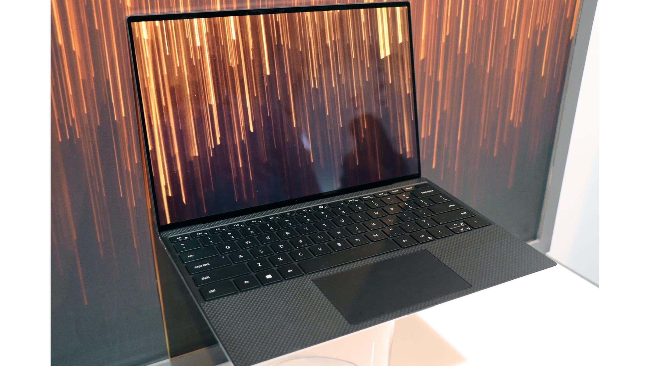 Hands On Dell S Xps 13 Edition Featuring Four Sided Infinityedge Display And Ice Lake Cpus Hothardware