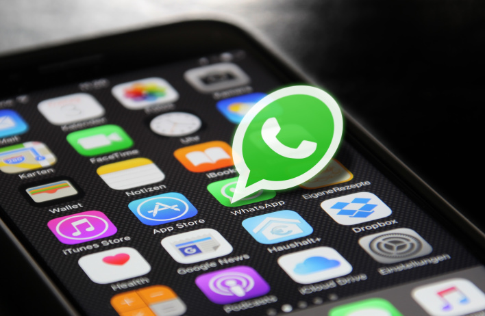whatsapp plunges forward with privacy policy