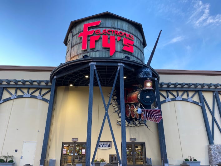 frys electronics stores closing