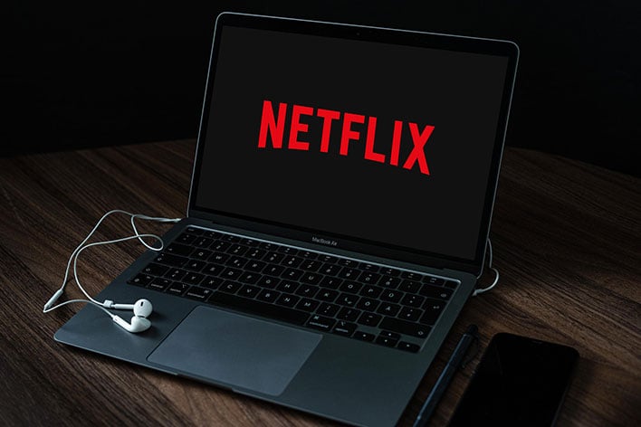 how to download movies on netflix on a laptop