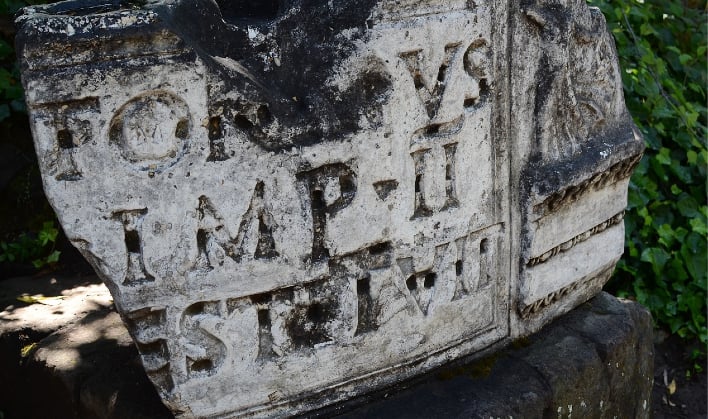 ithaca text