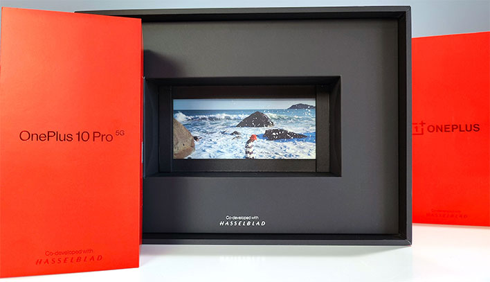 OnePlus 10 Pro 5G box opened