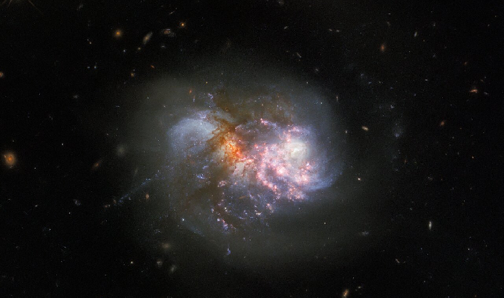 hubble merging galaxies