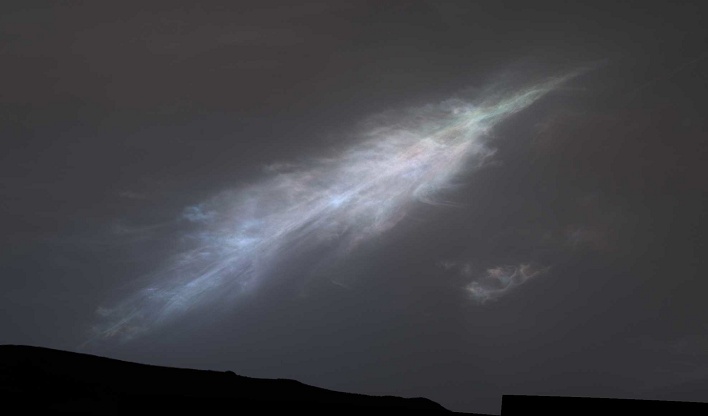 curiosity viewed feather shaped clouds