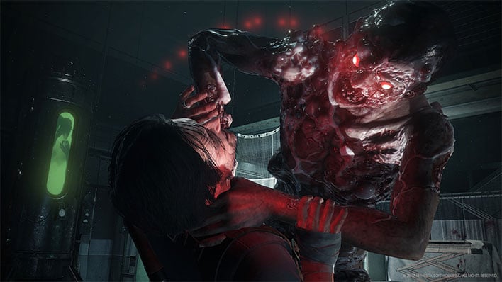 Detective Sebastian Castellanos fighting a creature in The Evil Within 2.