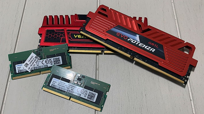 DIMM and SO-DIMM memory modules on a table.