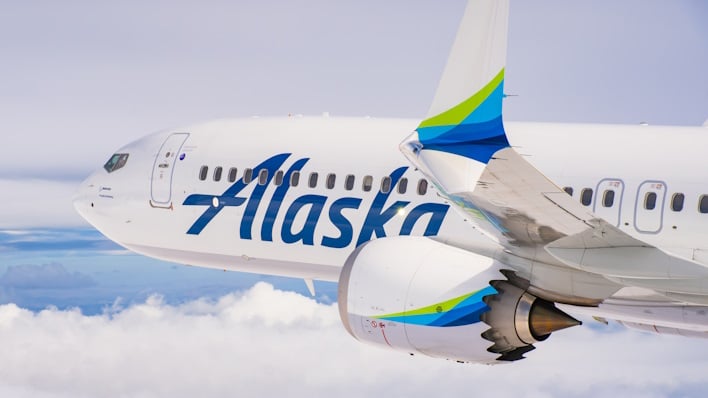 phone survives 16000ft drop from alaska airlines flight 1282