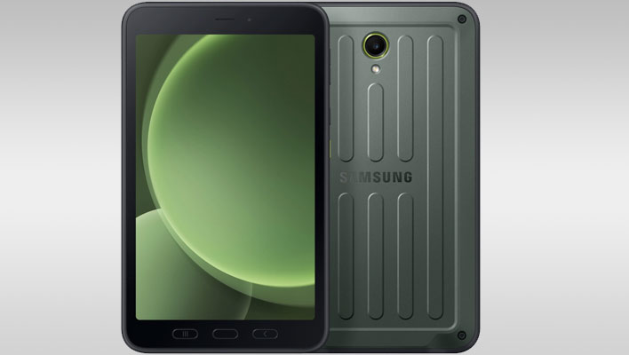 Front and back views of Samsung's Galaxy Tab Active 5 on a gray gradient background.