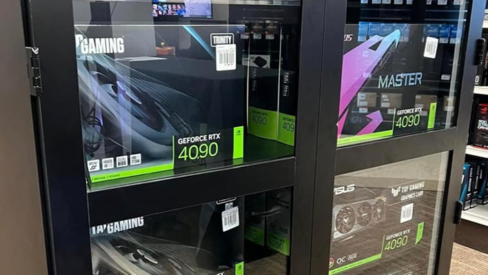 Micro Center Lowballs RTX 4090 Owner With Pitiful $699 Trade-In Offer